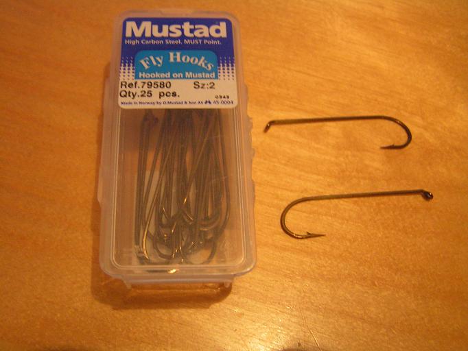 Mustad 79580 Streamer hook 25kpl